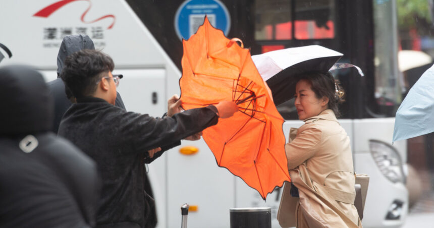 sute de zboruri anulate in china din cauza vremii extreme vantul atinge viteze record autoritatile au emis alerte pentru populatie 67fa84e16f955