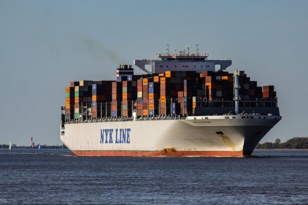 tarifele impuse chinei incep sa aiba efecte volumul transporturilor de marfuri in portul los angeles va scadea cu 35 saptamana viitoare 681267d86576a