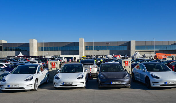 tesla continua sa cada dramatic in europa vanzarile sunt in picaj liber desi vanzarile de masini electrice au crescut chinezii sunt pe val si incep sa depaseasca marcile japoneze 68017ca6607c9
