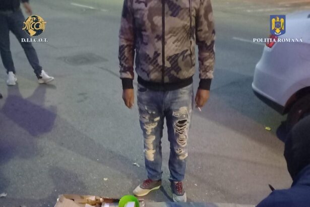 traficantii de droguri prinsi in flagrant pe autostrada in timp ce transportau cocaina adusa din spania condamnati definitiv la ani grei de inchisoare 6802c945b3975
