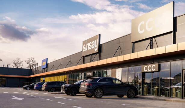 trei noi parcuri de retail in 2025 la brasov curtea de arges si breaza 67fcc6d579bdc