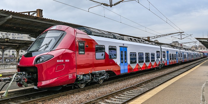 trenul bucuresti constanta oprit la fetesti din cauza unei avarii tehnice ce spune cfr calatori 680a3fa30b8cb