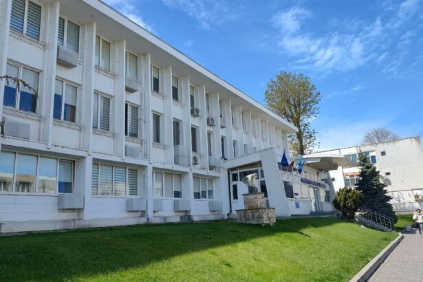 un politist local din mangalia castiga procesul intentat primarului municipiului si isi recapata functia si salariile din 2024 edilul este nemultumit 680b32387d966