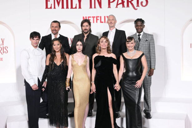 unul dintre cei mai indragiti actori din emily in paris revine pentru sezonul 5 in ciuda criticilor sale la adresa serialului 68079fc5211b1