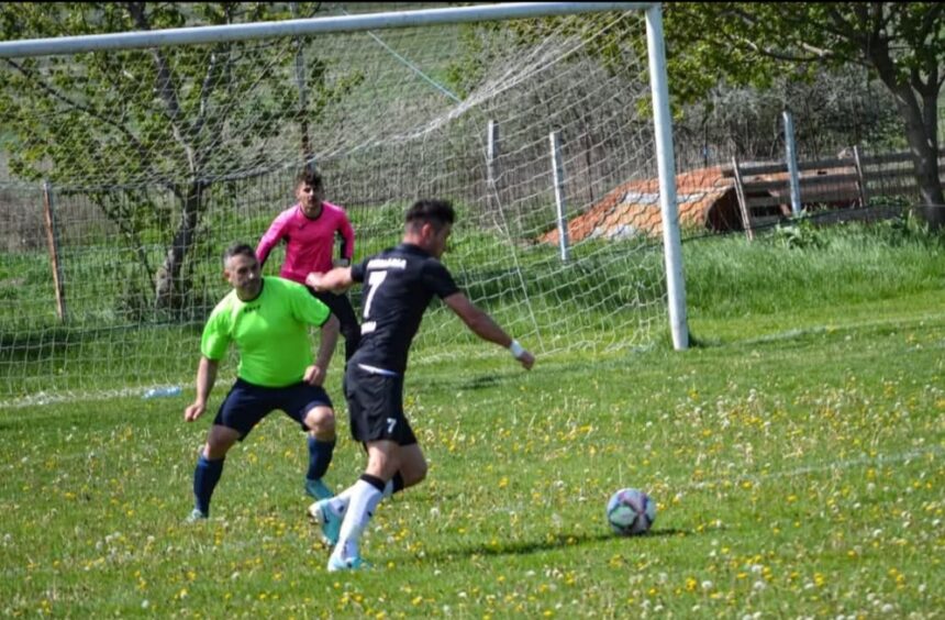 victorii pe linie pentru favorite in etapa de duminica din liga a v a 6810d9db571ed