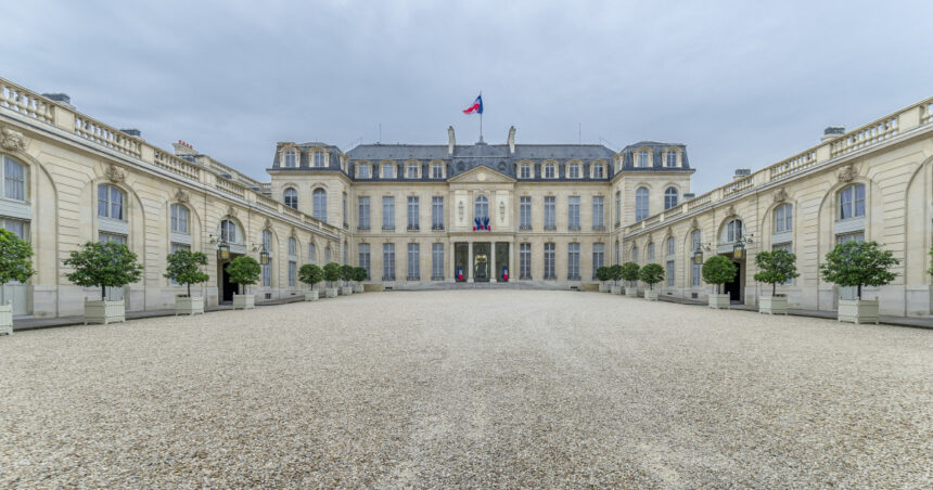 Comparația realizată de Steve Witkoff la Paris: declarații despre Palatul Elysee și reacțiile internauților francezi 1 video comparatia facuta de steve witkoff la paris ce a spus despre palatul elysee si care au fost reactiile internautilor francezi 68023cbcc4afd