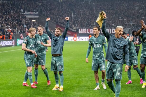 video cotele la castigarea trofeului europa league cine este marea favorita 6802711ae396c