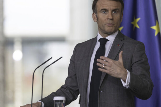 video emmanuel macron cere rusiei sa si inceteze urgent prefacatoriile si tacticile de tergiversare 67f3eab4e5706