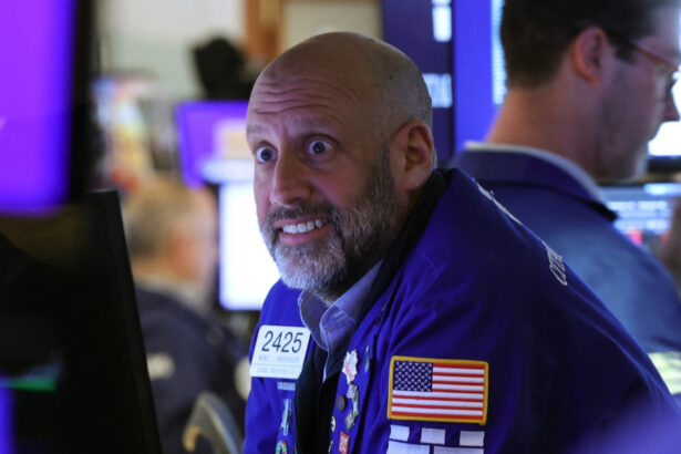 video euforie pe wall street bursele inregistreaza cresteri istorice dupa anuntul lui trump ca suspenda tarifele 67f78c8666675