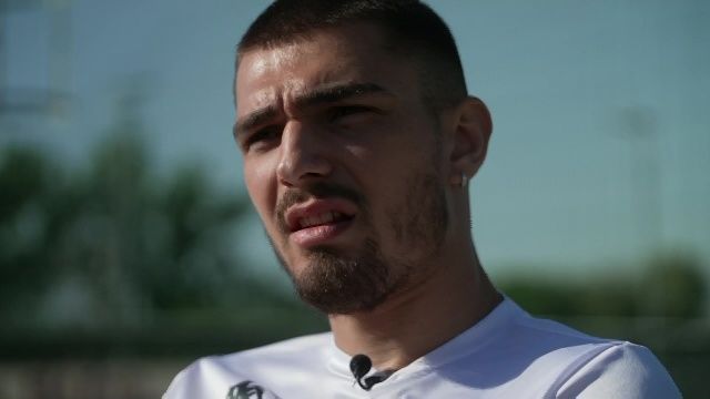 video exclusiv denis ciobotariu le face o promisiune fanilor rapidul se va ridica vreau trofee eu asa am fost obisnuit 6812665a7eaec