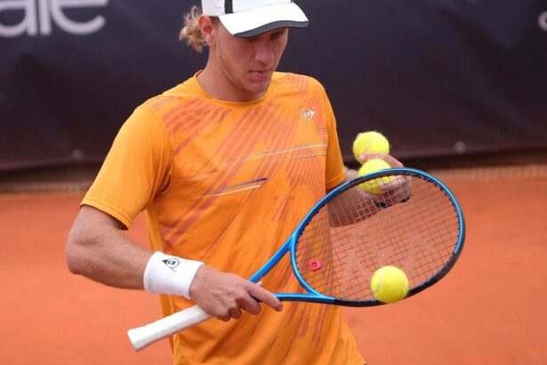 video filip jianu federer romanul a reusit o lovitura maiastra la prima victorie in circuitul atp adversarul din optimile tiriac open 67ebf98a94d18