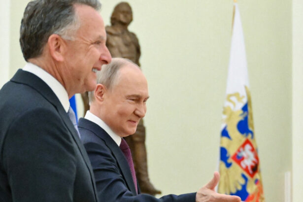 video intalnirea putin witkoff a fost constructiva si a abordat inclusiv reluarea negocierilor directe ruso ucrainene potrivit kremlinului 680bb39d6eb35