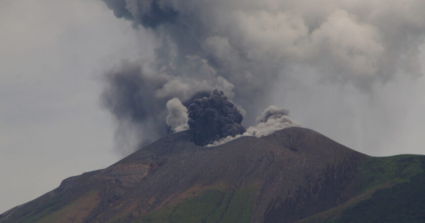 video mae atentionare de calatorie pentru filipine a erupt vulcanul kanlaon 67f54cd0b7c30