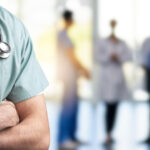 video medici rezidenti lasati fara sporuri in plina criza de personal peste 200 vor sa dea in judecata spitalul marie curie 6800da63b3990