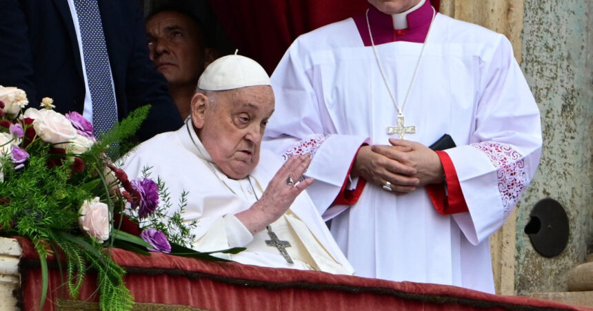 videofoto papa francisc a aparut in piata sfantul petru si a transmis o urare de paste de dimineata s a vazut cu vicepresedintele sua jd vance 6804ed8e0ba09