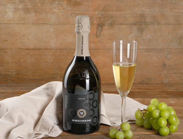 vinul zilei un prosecco ca o insiruire ampla de fructe coapte de vara urmate de note revigorante de citrice companionul perfect al unei mese fara pretentii dar plina de savoare 67fca71e81683