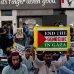 zeci de persoane au fost arestate in pakistan in urma atacurilor unor restaurante kfc protestele au legatura cu situatia din gaza 6803fba651108