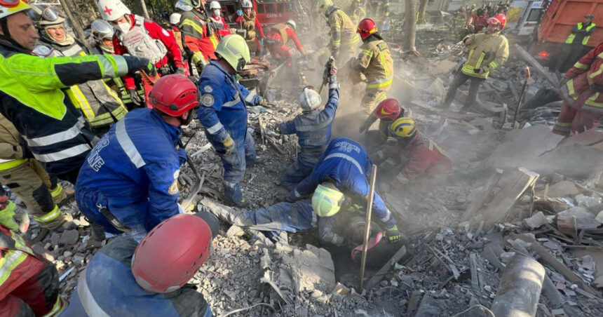 zelenski isi anuleaza o parte a vizitei in africa de sud dupa atacul rusesc cu rachete si drone asupra kievului 680a068993bae