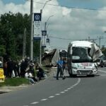 accident in care au fost implicate un autocamion si un autocar cu 20 de pasageri la letcani a fost activat planul rosu de interventie 68305f1120e9d