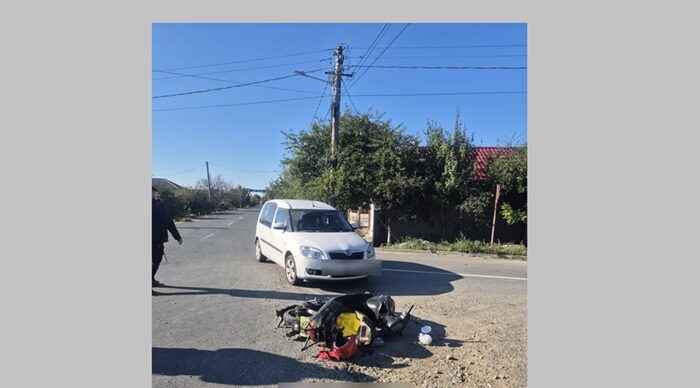 accident rutier intre o motocicleta si un autoturism pe o strada din navodari 6818d8c30a2a0