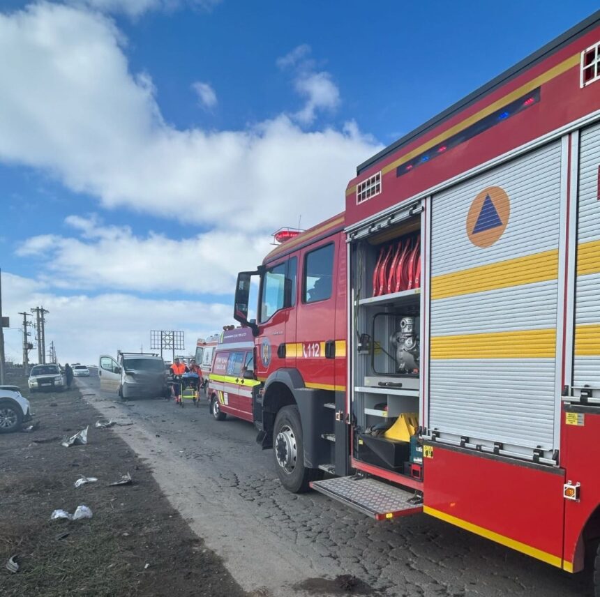 accident rutier la iesire din seimeni spre cernavoda doua autoturisme s au ciocnit 6813a0ccbbd4b