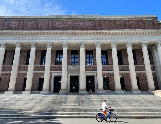 administratia trump ingheata viitoarele subventii pentru harvard 6819cb4d3b63c