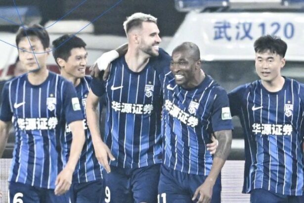 alex tudorie face senzatie in china a marcat din nou pentru wuhan three towns 6813a2a2d0019