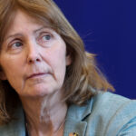 ambasadoarea sua la bucuresti kathleen kavalec se retrage michael dickerson va ocupa functia de charge daffaires ad interim 682c2678455d8