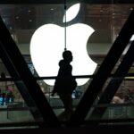 analistii se indoiesc ca amenintarile lui trump vor aduce productia de iphone in sua costurile ar fi uriase iar logistica imposibila 683182c0dfe55