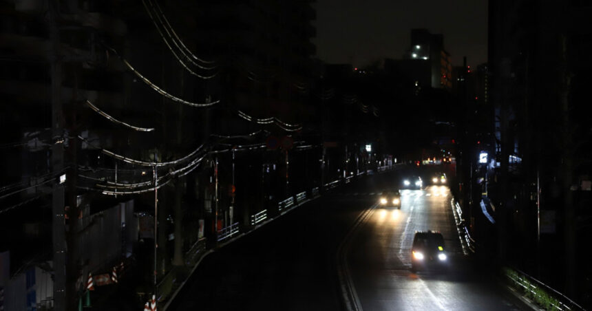 anarhistii au revendicat atacul asupra retelei electrice din cannes excelenta franceza inarmeaza nato 68336e202f7a8