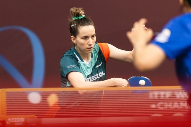 andreea dragoman victorie uriasa pentru romania a eliminat o la campionatul mondial pe campioana europeana en titre 682ca81714f75