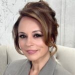 andreea marin a cazut in direct la tv cum a reactionat fosta prezentatoare de la surprize surprize imi tremurau picioarele 6821ea10efdd9