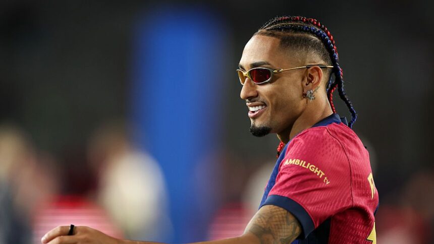 anuntul facut de raphinha dupa ce si a prelungit contractul cu fc barcelona pana in 2028 6830100ddee9d