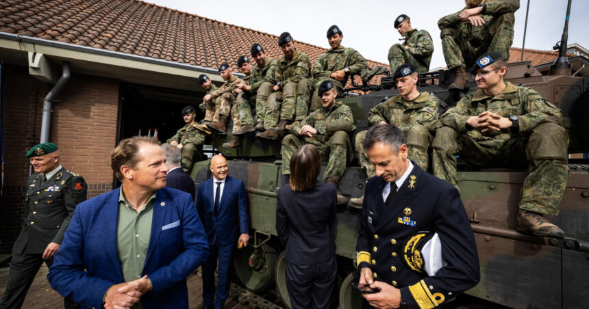 armata olandeza ridica nivelul de alerta din cauza unei amenintari sporite si a pericolului de sabotaj la granita 6824d7eb1c8d4