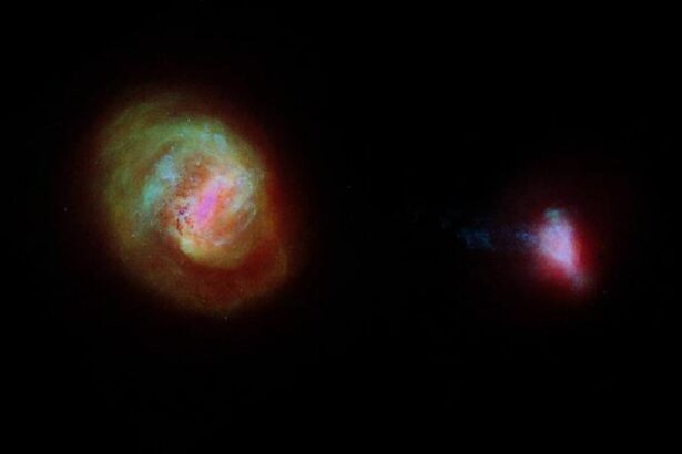 astronomii au descoperit ca o galaxie vecina se misca in directii opuse 683476dfdf137