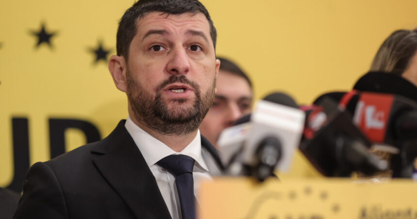aur exclude orice varianta de colaborare cu victor ponta lulea este un tradator politic un impostor lipsit de principii 6818f79c842ea