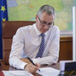 bomba stelian ion usr iar il arde pe predoiu cap de lista in cursa pentru ministerul afacerilor interne 683738e1489fd