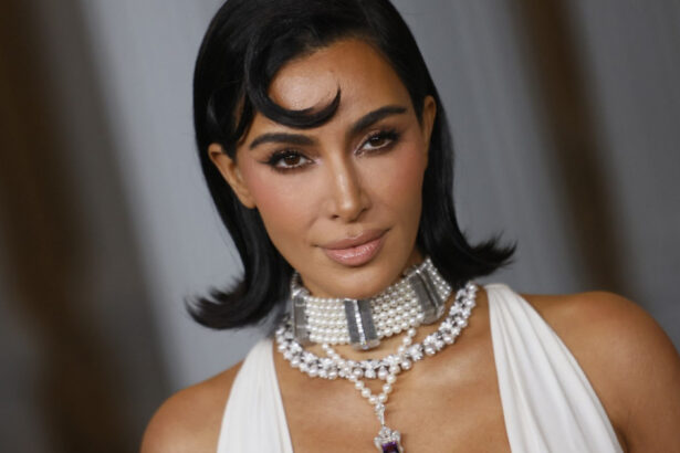 bunicii talhari vor fi judecati la paris pentru furtul bijuteriilor lui kim kardashian detalii despre jaful din 2016 68145abcd84a2