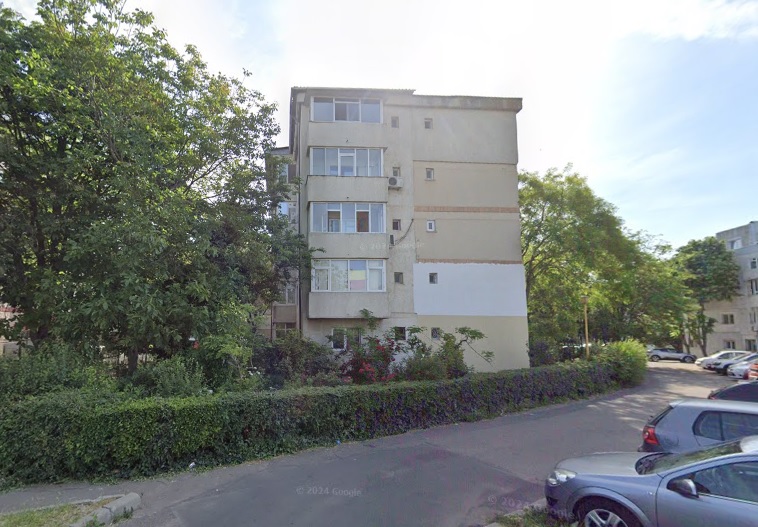 ce le mai trece unora prin cap un constantean si a facut beci in balconul blocului la parter iar acum trebuie sa l desfiinteze 68310d793139e
