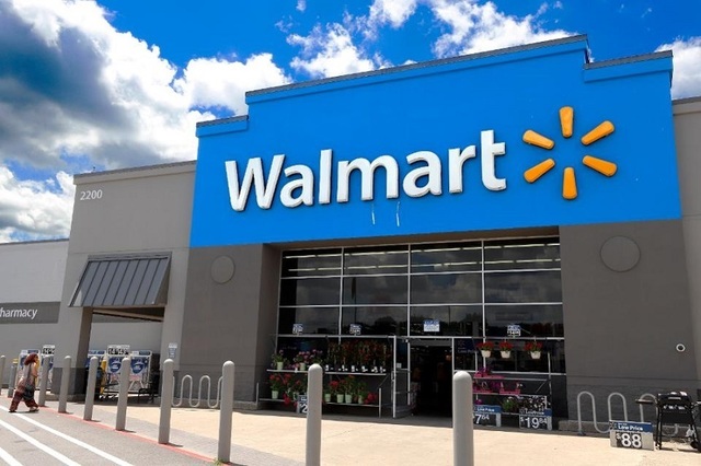 cel mai mare retailer din sua avertizeaza ca va creste preturile din cauza tarifelor impuse de donald trump riscand furia presedintelui 682d67ae2a7e8