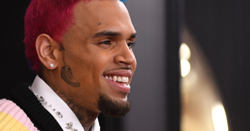chris brown a fost arestat in marea britanie este acuzat ca a atacat un producator muzical cu o sticla 68263a57cdf48