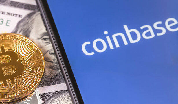 coinbase hackeri au mituit angajati pentru a fura date ale clientilor se cere o rascumparare de 20 milioane de dolari 6826de5a61b1f