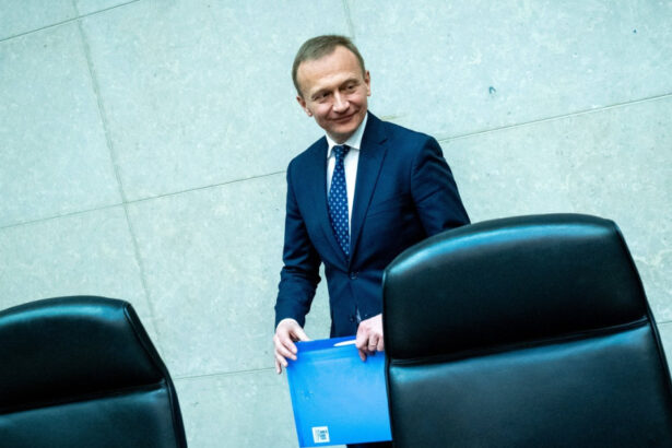 comisar european mecanismul care permite suspendarea fondurilor ue pentru un stat membru va fi mentinut 681a48def2a10
