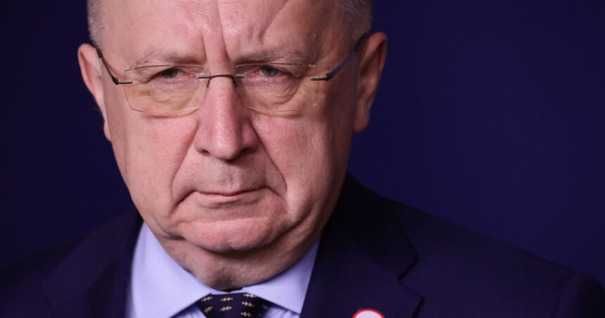 comisarul pentru aparare andrius kubilius despre furtuna perfecta europa ar trebui sa evite un divort emotional si furios cu sua 6837548a14fea