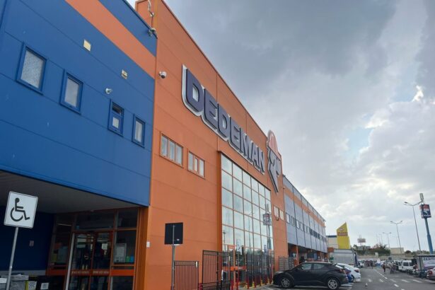 condamnat la ani grei de inchisoare in trecut dupa un incident grav din parcarea unui supermarket din constanta acum cere sa fie reabilitat 6833a4c0925e5