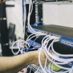 continua declinul afacerilor huawei in romania 6839372732737