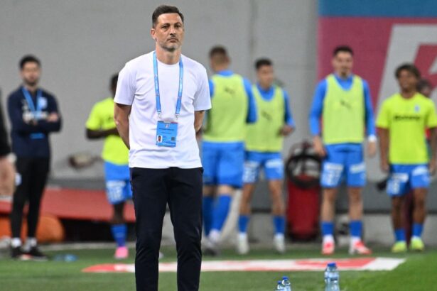 craiova pierde radoi plange asta e echipa de campionat marele mijlocas al craiovei maxima nu menajeaza pe nimeni 68163e9ad1627