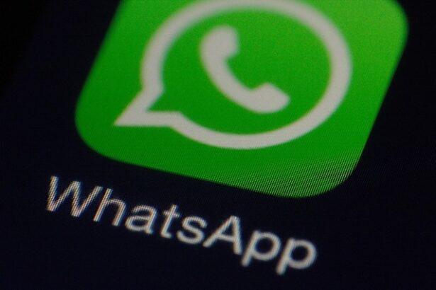 cum folosesti reactiile rapide emoji pentru a starni implicarea comunitatii in whatsapp 682727f871b45