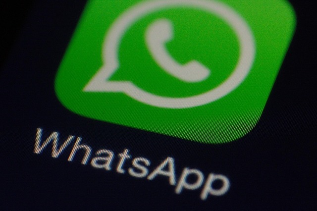 cum folosesti reactiile rapide emoji pentru a starni implicarea comunitatii in whatsapp 682727f871b45