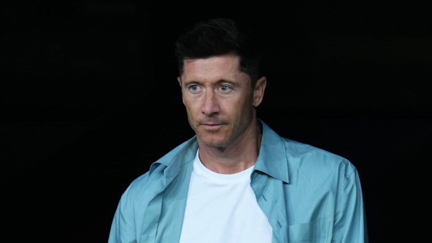 decizia luata de hansi flick in privinta lui robert lewandowski inainte de inter barcelona 681a59d0536bc
